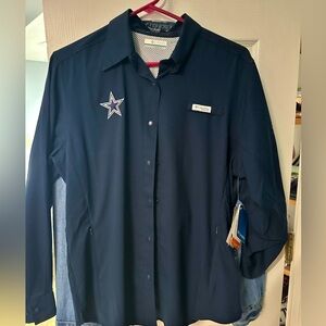Women’s Columbia Dallas Cowboys snap button shirt